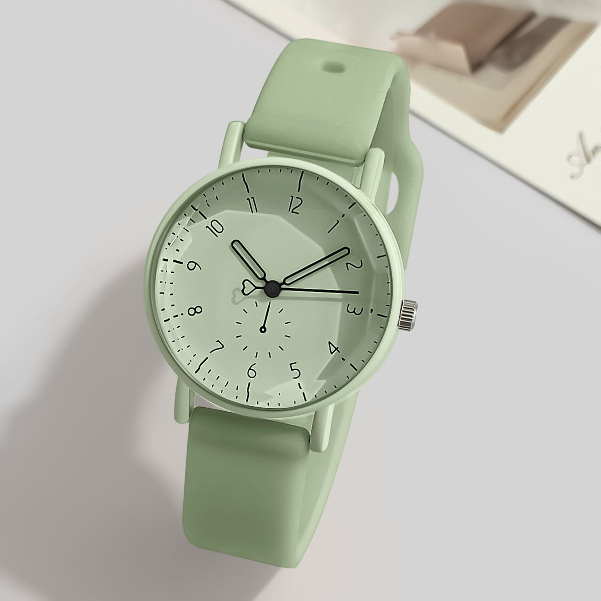 ファッションアラビア文字盤女性クォーツ時計キャンディーカラー - Silicone Band Women のレビューと価格
