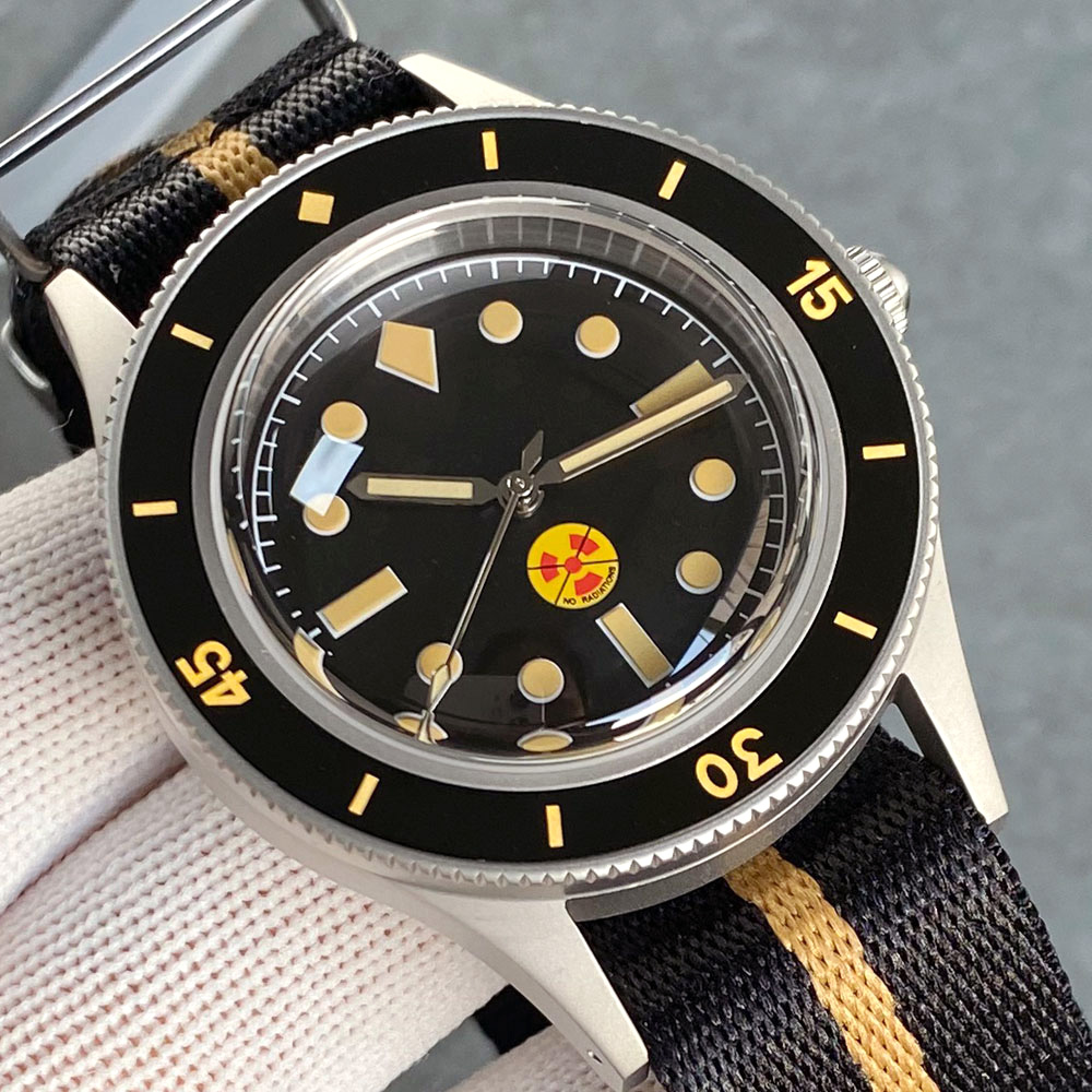 タンドリオ 50ファゾムズ ジャパン NH35 ダイバーズウ - Seiko Watch Presage のレビューと価格