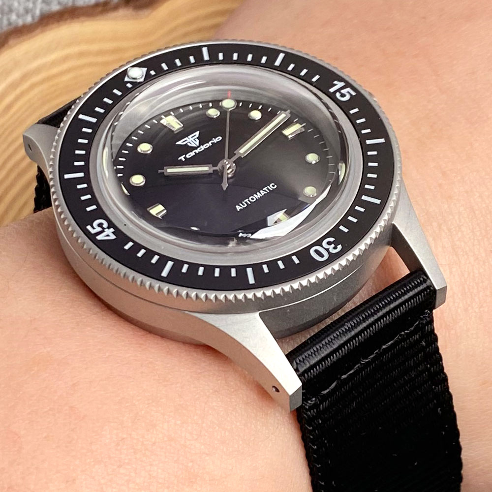 タンドリオ 50ファゾムズ ジャパン NH35 ダイバーズウ - Seiko Watch Presage のレビューと価格